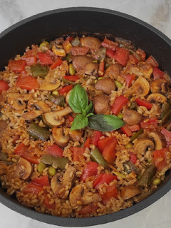 Una foto de Mezcla de arroces con verduras y edamane