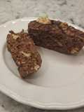 Budín de copos de avena, chocolate y nueces
