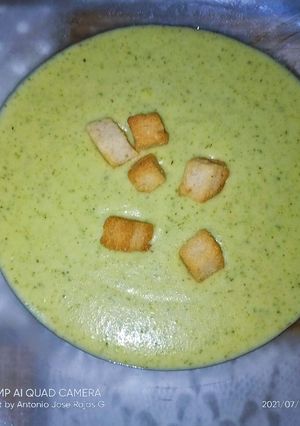 Foto principal de Crema de calabacín y puerro