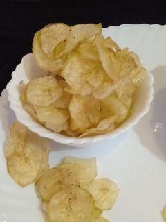 મસાલા વાળી કેળાં વેફર (Masala Kela Wafer Recipe In Gujarati) રેસીપી મુખ્ય ફોટો