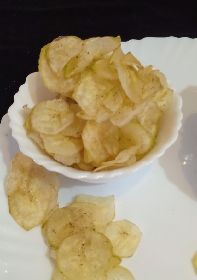 મસાલા વાળી કેળાં વેફર (Masala Kela Wafer Recipe In Gujarati) રેસીપી મુખ્ય ફોટો