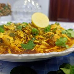 A picture of Chicken Lacha🍗🥗☘️🍽️.