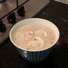 A picture of Mushroom soup.