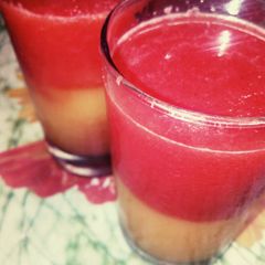 A picture of Watermelon and muskmelon drink.