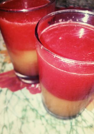 A picture of Watermelon and muskmelon drink.