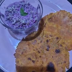 A picture of Red cabbage raita.