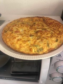 Una foto de Tortilla de patata y verduras