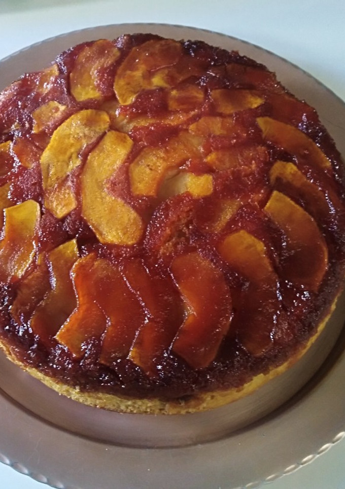 Una foto de Torta invertida de manzanas