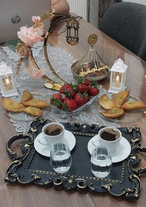 A picture of Qatayef.
