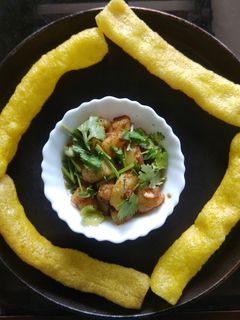 ભૂંગળા બટાકા (Bhungra Bataka Recipe In Gujarati) રેસીપી મુખ્ય ફોટો