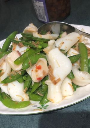 甜豆炒干貝醬花枝 的食譜成品照片