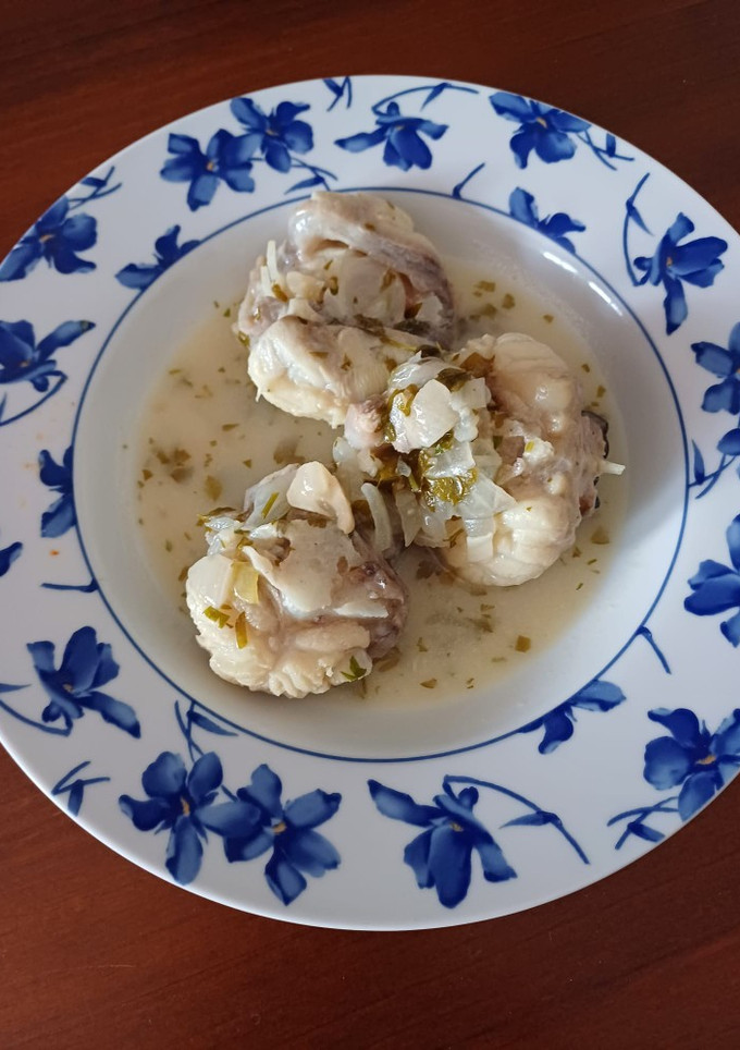 Una foto de 🐡Rape con salsa verde🥬
