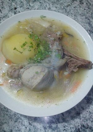 Una foto de Caldo de cordero con criadillas