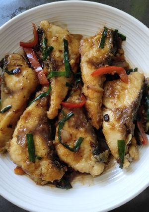 A picture of Fish in Garlic Blackbean Sauce.