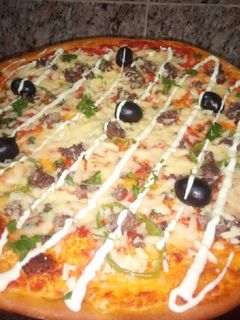 صورة لوصفة بيتزا باللحمة المفرومة - Pizza au viande hachée