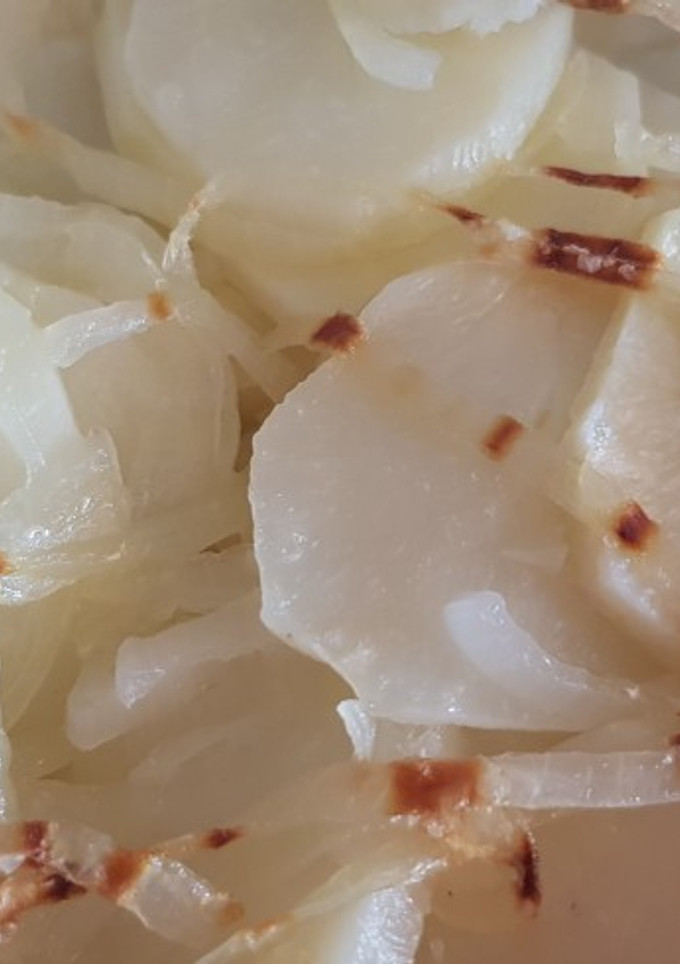 Una foto de Patatas a lo pobre al microondas