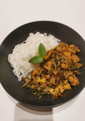 Zdjęcie przepisu Kiełki z tofu w azjatyckim stylu - wegańskie.