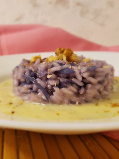 Foto di Risotto viola con gorgonzola e noci