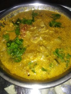 முட்டைக்கோஸ் உருளைக்கிழங்கு சப்ஜி (Muttaikosh urulaikilanku sabji recipe in tamil) செய்முறை முக்கிய புகைப்படம்