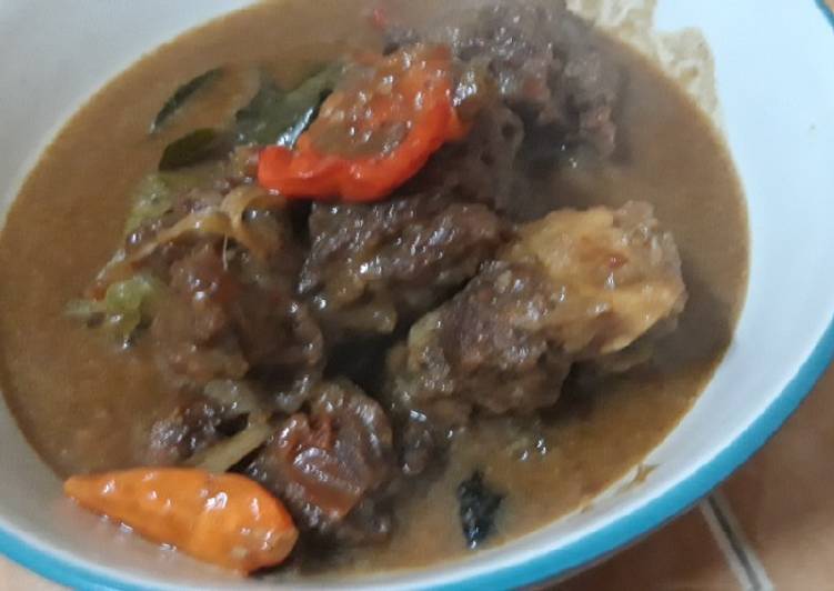 Semur daging pedas