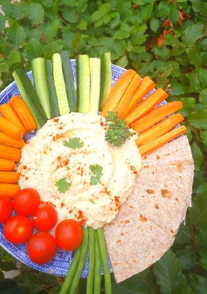 A picture of Hummus.
