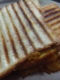 A picture of Bread toast.