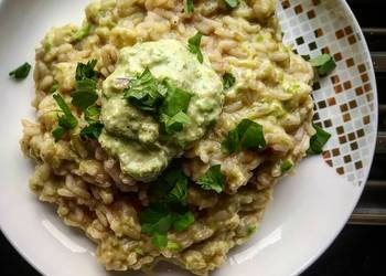 How to Make Tasty Risotto with pea puree