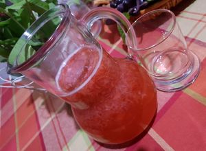صورة لوصفة عصير ليموناضة بالفراولة 🍋🍓🍓🍋