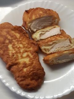 Túrós bundában sült csirkemell recept fotója