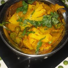 A picture of Cauliflower peas veg.