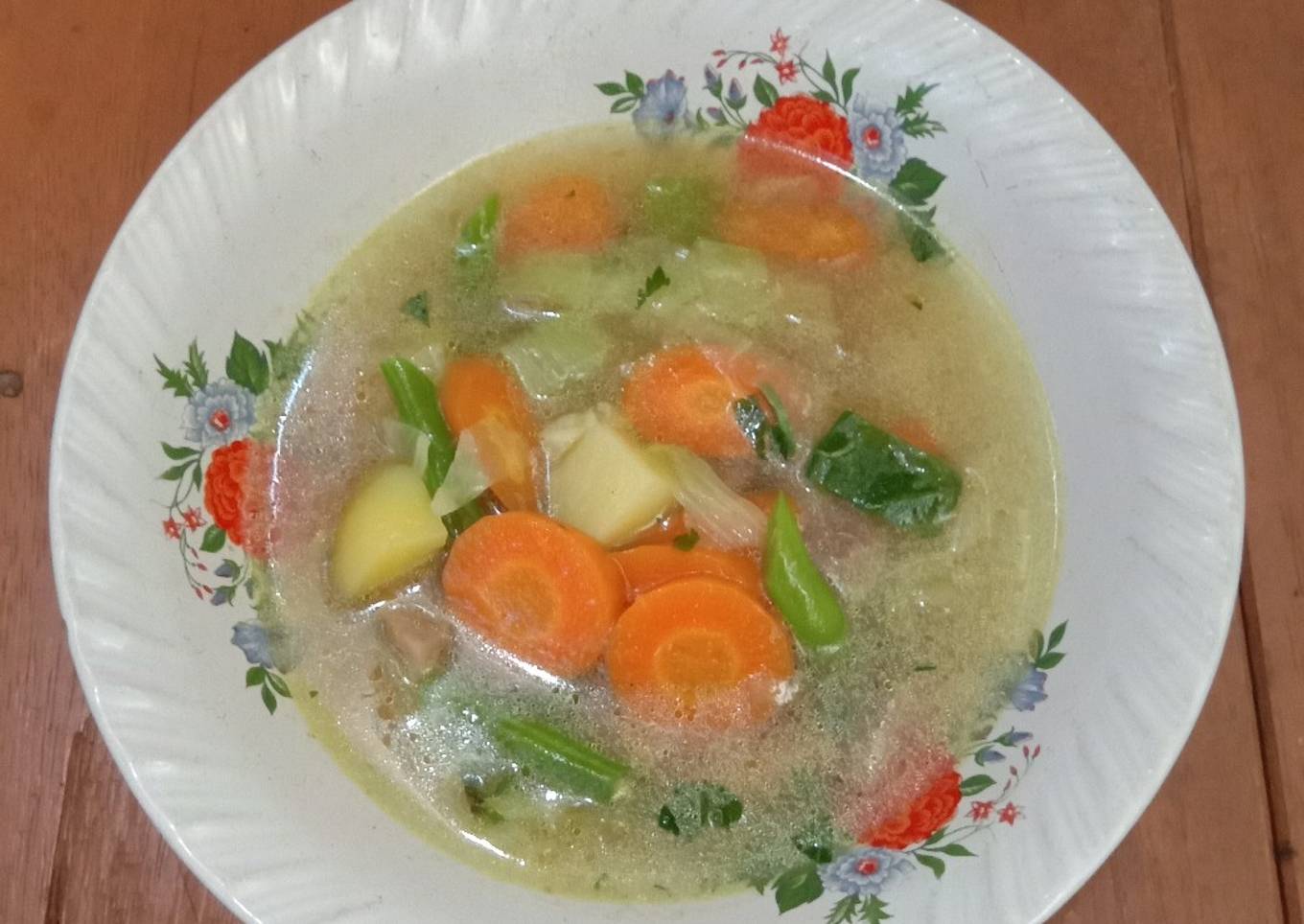 Sayur sop bakso