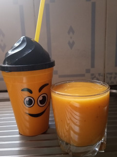 A picture of Banana+Mango Juice.