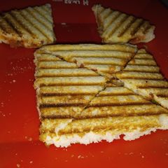 Pizza sandwich A picture of Pizza sandwich.