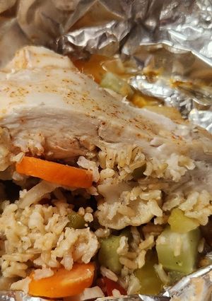 A picture of Honey Sriracha Chicken Foil Packs.