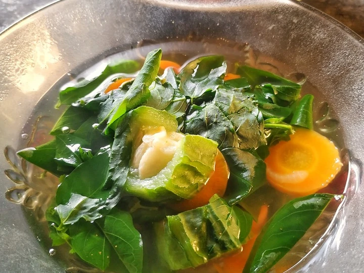 Cara Simple Membikin Resep  Sayur bening katuk yang Enak, Bisa Manjain Lidah