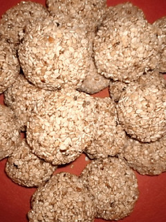 A picture of Honey sesame balls.
