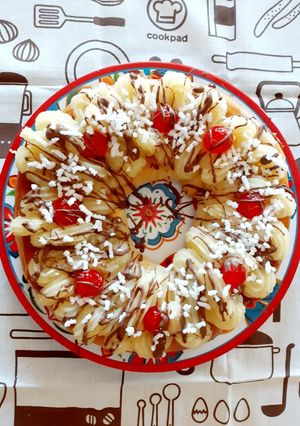 Una foto de Rosca de Pascua rellena con dulce de leche y trenzada 🐰