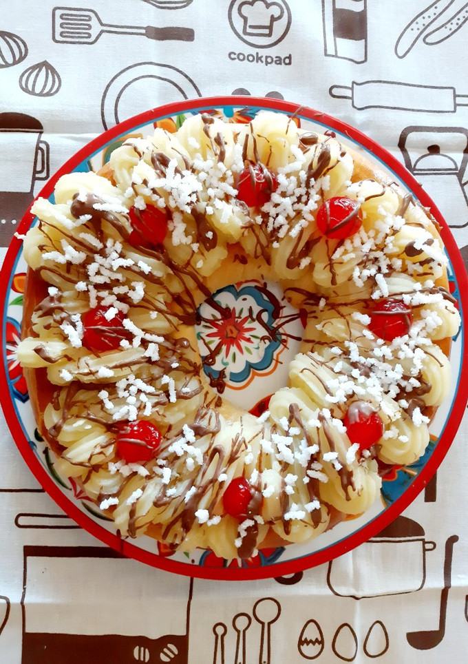 Una foto de Rosca de Pascua rellena con dulce de leche y trenzada 🐰