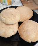 Gluten free bread with tomato 🍅 soup. Tinned tomatoes