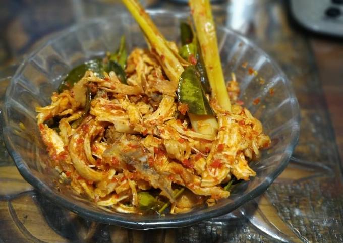 Ayam Sisit Bali Pedas (Balinese Shredded Chicken)