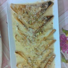 A picture of Shahi Tukray.