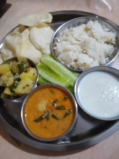 व्रत की थाली (vrat ki thali recipe in hindi) रेसिपी मुख्य फोटो
