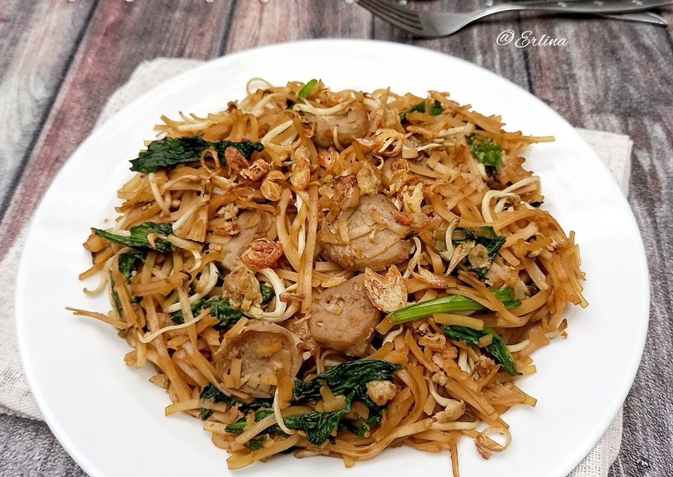 Kwetiau Goreng Simple dan Tips Merebus Kwetiau Beras
