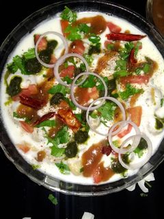 दही फुल्की (Dahi fulki recipe in hindi) रेसिपी मुख्य फोटो