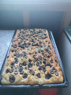 Una foto de Focaccia a mi manera 🤌🏼🫒