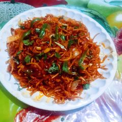 A picture of રેસ્ટોરન્ટ સ્ટાઇલ ચટાકેદાર ચાઈનીઝ ભેળ.