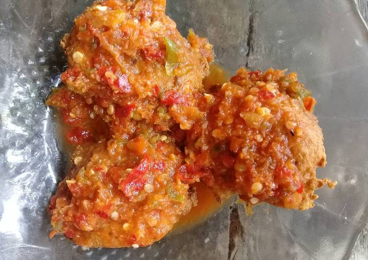 Asinan tahu melotot