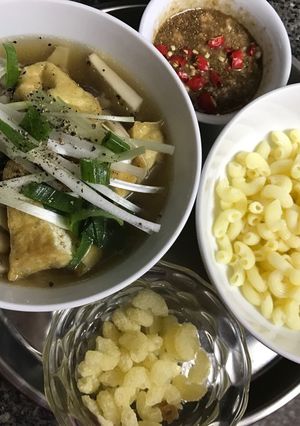 Hình của món Lẩu nui chay.