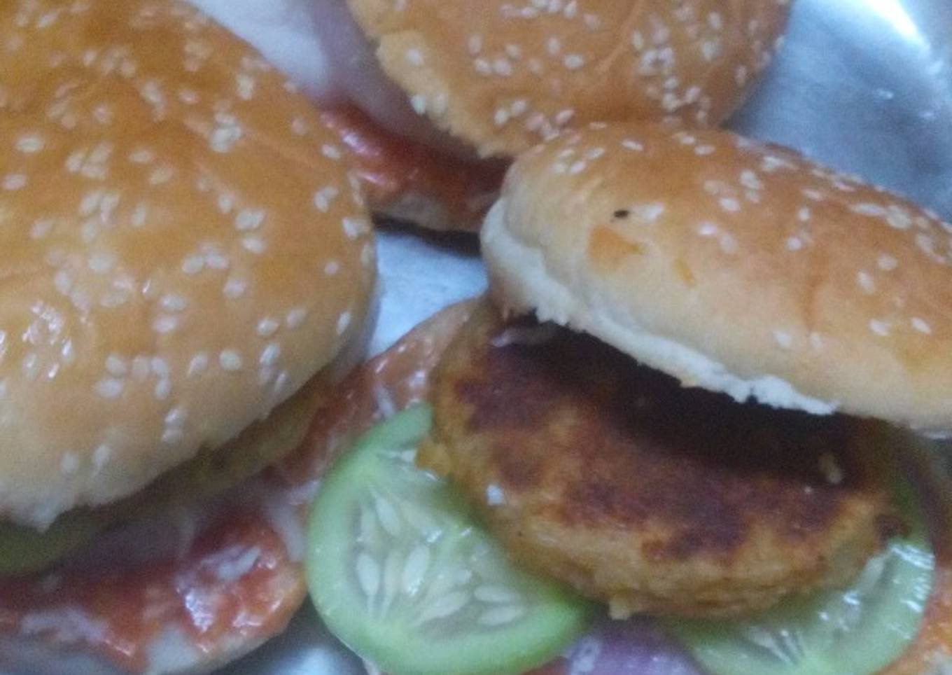 Burger with aloo tikki