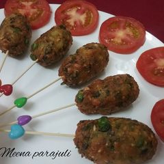 Peas, bhatt and potato ke cutlets A picture of Peas, bhatt and potato ke cutlets.